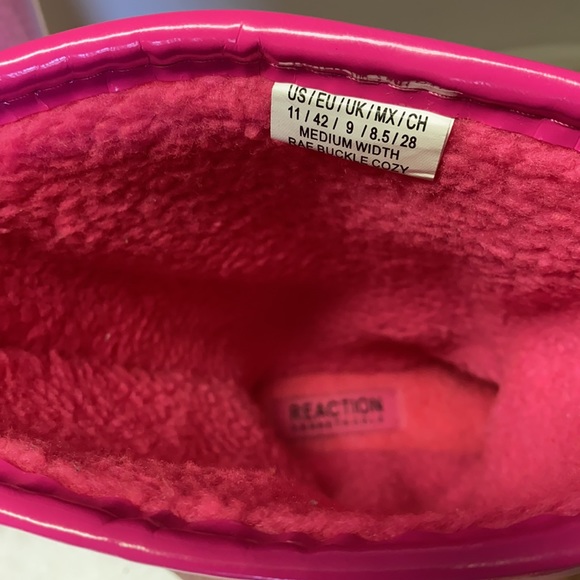 Kenneth Cole Reaction Rain Boots - Picture 9 of 10